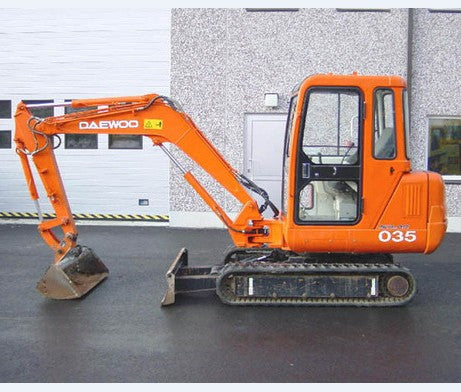 DISCOVER THE ESSENTIAL DOOSAN DAEWOO SOLAR 035 MINI EXCAVATOR PARTS CATALOGUE MANUAL, AVAILABLE IN A CONVENIENT PDF FORMAT. 