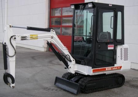 Bobcat Hydraulic Excavator 220 Operation & Maintenance Manual 11501 & Above 6720379 enUS PDF Download - Manual labs