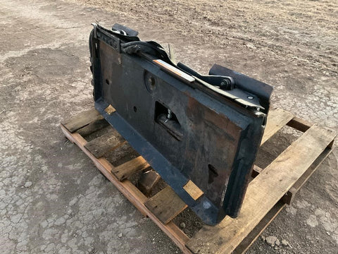 Bobcat Tilt–Tatch Operation & Maintenance Manual S/N 678300101, S/N 223700101 & Above 6900630 enUS PDF Download - Manual labs