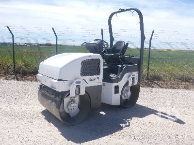 Bobcat Vibratory Compactor BCA24 OPERATION & MAINTENANCE MANUALS S/N 491911050 & Above 6902246 enUS PDF Download - Manual labs